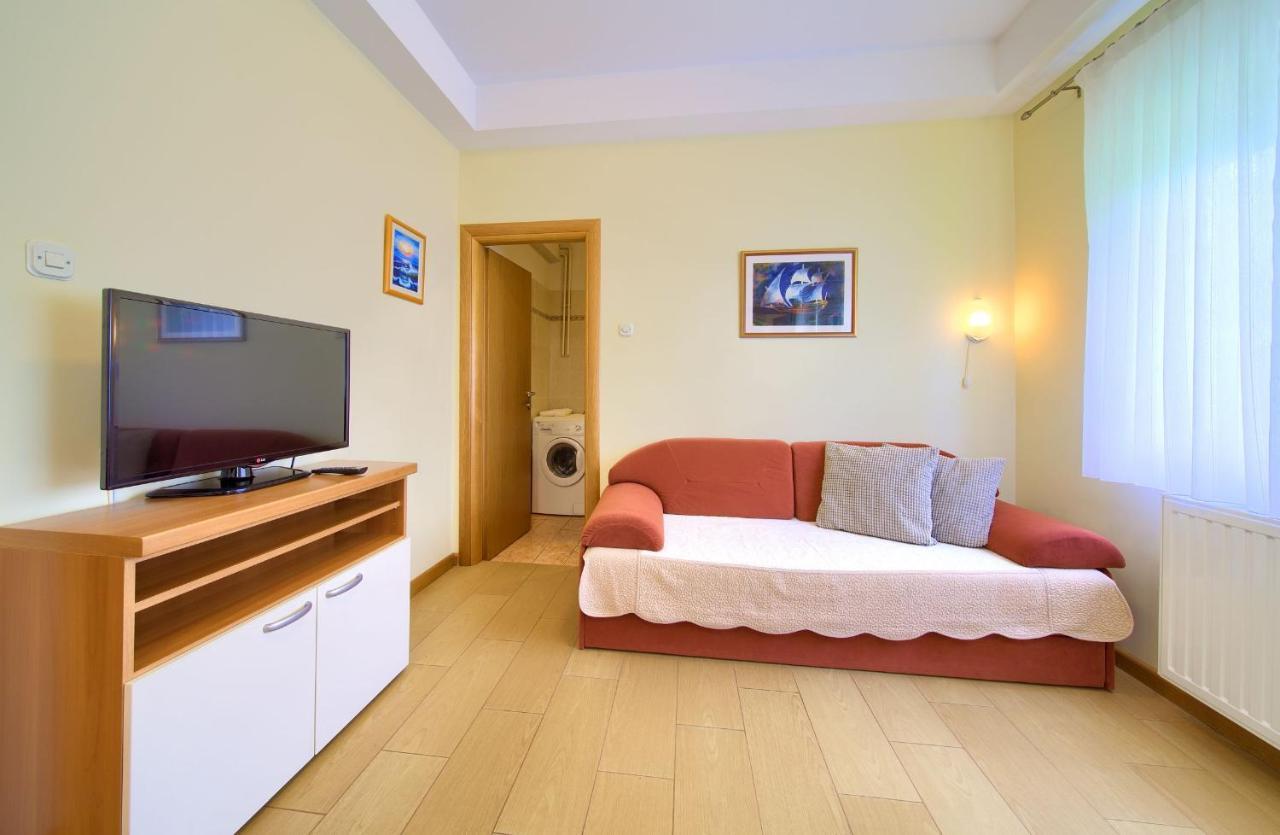 Apartments Jele Malinska Dış mekan fotoğraf